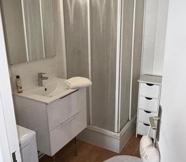 Deols Apartment | T1 Bis à Deux Pas du CNTS Comfort & Praticité