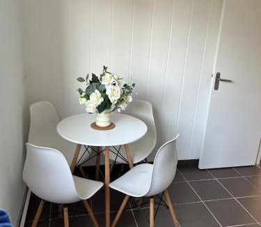 Deols Apartment | T1 Bis à Deux Pas du CNTS Comfort & Praticité