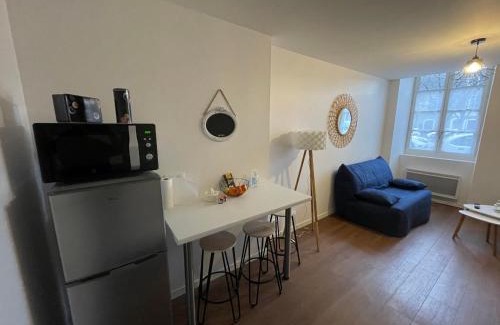 Centre Ville Apartment | T1 bis 35 m2 lit queen size tout équipé