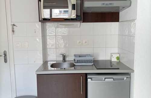 Salies-de-Bearn Apartment | T1 BIS B37 WITH TERRACE IN RESIDENCE WITH SWIMMING POOL