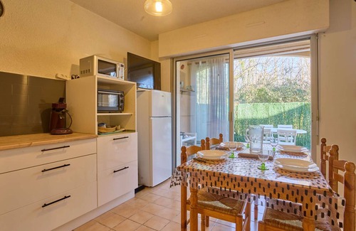 Barbotan-les-Thermes Apartment | T1 bis with private garden and WiFi, in Barbotan