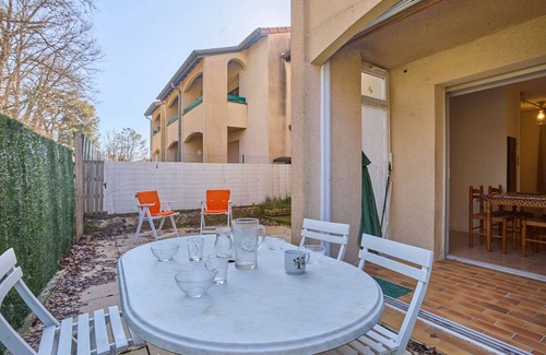 Barbotan-les-Thermes Apartment | T1 bis with private garden and WiFi, in Barbotan