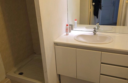 Le Rouet Apartment | T1 close to the stadium, the fairground and the sea