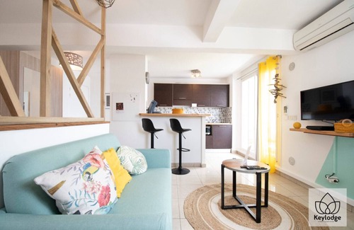 Sainte-Clotilde Apartment | T1 - Le Vétiver 3* - 30m2 - Sea view - 10mn airport