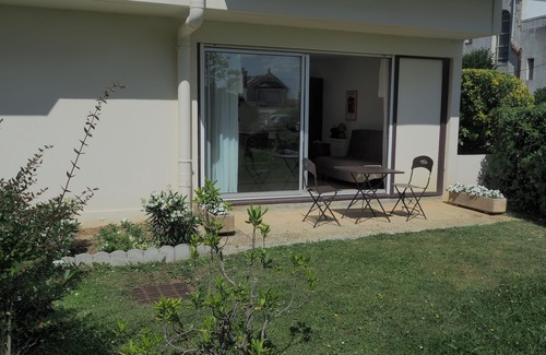 Biarritz Apartment | T1 of 30 M2 near the beach of the basques with private parking space