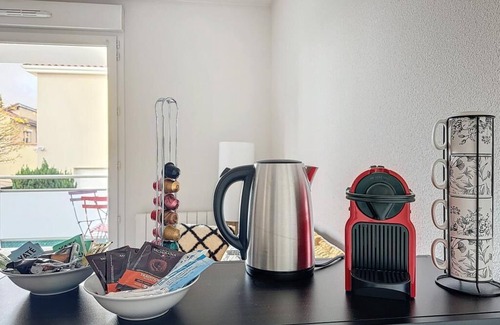 Clermont-Ferrand Apartment | T2 4 pers. Les Cézeaux, balcony and free parking