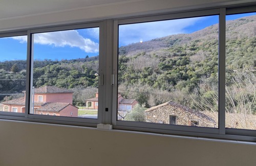 Bedarieux (ornac) Apartment | T2 45m² Climatisé, Avec Jardin et Parking - Lamalou Les Bains