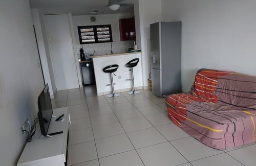 La Saline Les Bains Apartment | T2 apartment in residence with swimming pool at l'ermitage