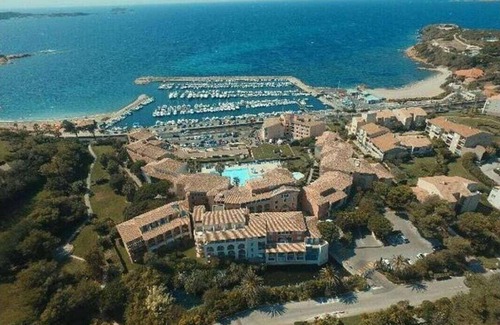 Six-Fours-les-Plages Apartment | T2 apartment with pool/seaside