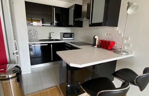 Bagneux Apartment | T2 apartment 47m ² renovated, modern, bright, quiet 5 minutes from Paris