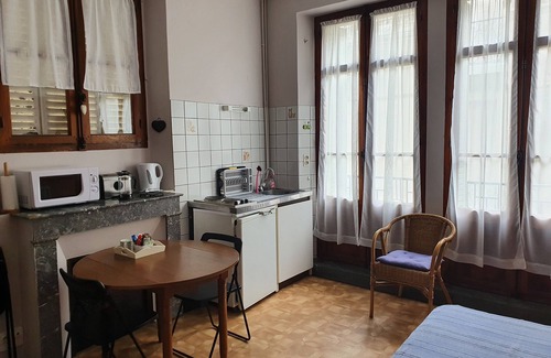 Bagneres-de-Luchon Apartment | T2 apartment in the heart of Luchon, ideal for single person/couple+1 child TARIF CURISTE