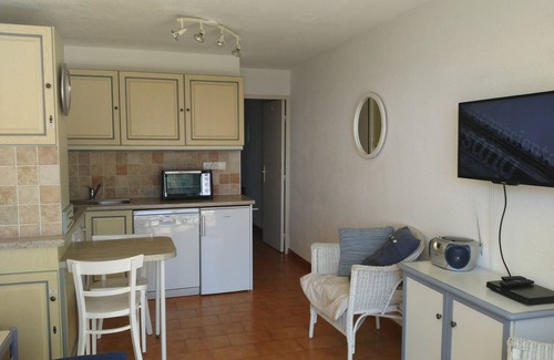 La Nartelle Apartment | T2 apartment in Residence 300m from the beach nice sea view