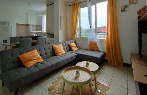 Sainte Marie Apartment | T2 apartment - Sainte-Marie - 10 min from the airport