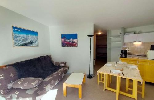 Saint-Lary-Soulan Apartment | T2 avec balcon, 6 pers, parking, casier à skis - Saint-Lary-Soulan - FR-1-457-253