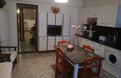 Alagoas Apartment | T2 Baixo Inserido Numa Vivenda em Portimão