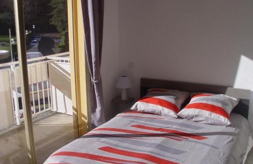 Capvern Apartment | T2 bis Capvern les Bains , calme , face au parc thermal