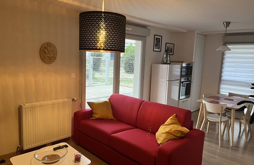 Saint-Jean-de-Monts Apartment | T2 Dans une Résidence Calme. Thalasso, Accrobranches, Pôle Nautique, mer Proches