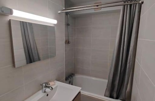 Mijoux Apartment | T2 duplex au pied des pistes