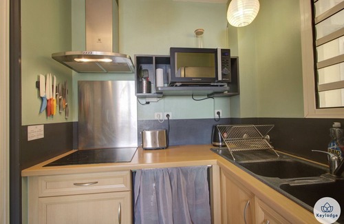 Saint-Denis Apartment | T2 - Evid8nce - 42 m2 – swimming pool – Saint-Denis
