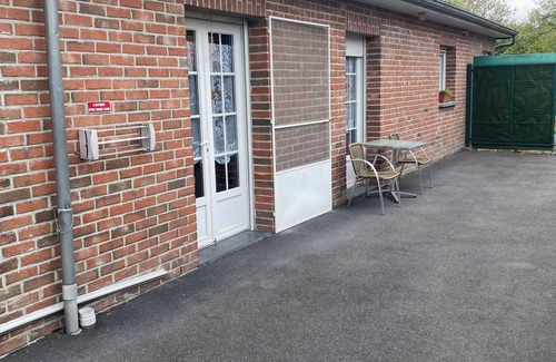 Saint-Amand-les-Eaux Apartment | T2 ground-floor apartment 2.5kms from town center and casino.