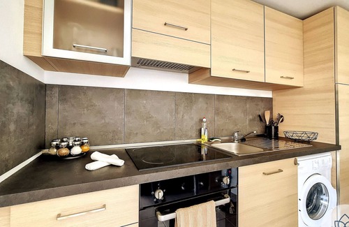 Centre-Ville Apartment | T2 – Lodge Intense – close to Saint-Pierre centre