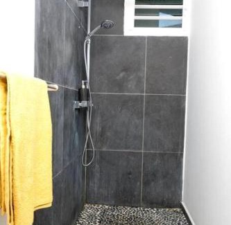 Les Mangles Apartment | T2 Moderne avec piscine Oasis de nature et Sérénité