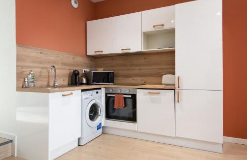 Rochefort Apartment | T2 moderne totalement rénové, hypercentre Rochefort, arrivée autonome