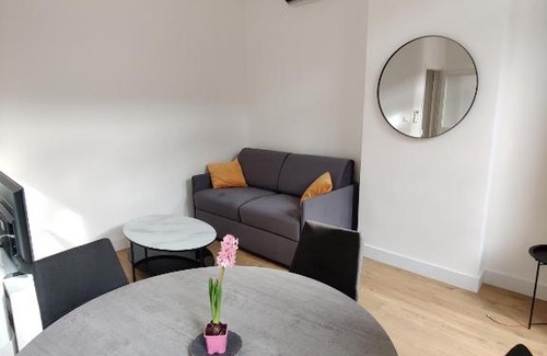 4th Arrondissement Apartment | T2 neuf tout équipé, climatisé