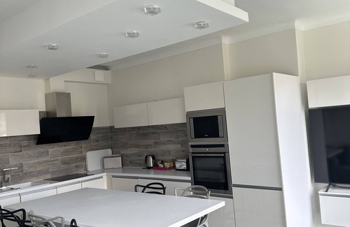 Canet-en-Roussillon Condo | T2 Refait à Neuf en Juin Moderne