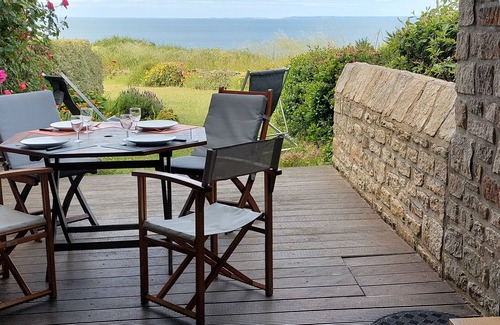 Saint-Gildas-de-Rhuys Apartment | T2 southern Brittany beautiful sea view, calm, beach,