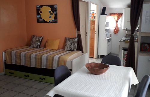 La Saline Les Bains Apartment | T2 spacious, bright in the tropics