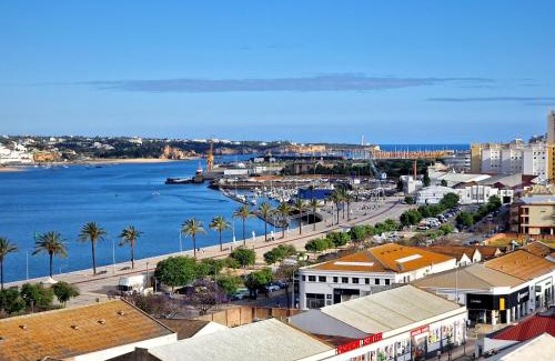 Portimao City Centre Apartment | T2 Vista-Rio Rooftop - Portimão