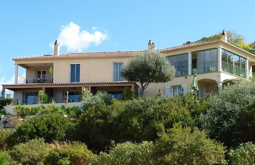 Propriano Apartment | T2 with GARDEN (N°4) - 2 minutes from the beach -Very BEAUTIFUL SEA VIEW