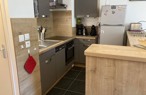 Laveissiere Apartment | T2 with mountain views and wifi in Altura