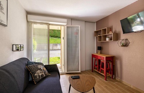 Lourdes Apartment | T2 with terrace and parking, quiet