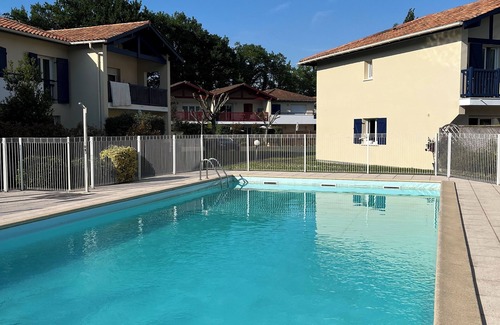 Anglet Apartment | T2Anglet Brindos district quiet Basque residence with trees and swimming pool