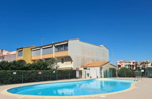 Cap d'Agde Apartment | T2bis - Cap d'Agde - 40 m² with terrace, swimming pool, parking & 200 m from the beach