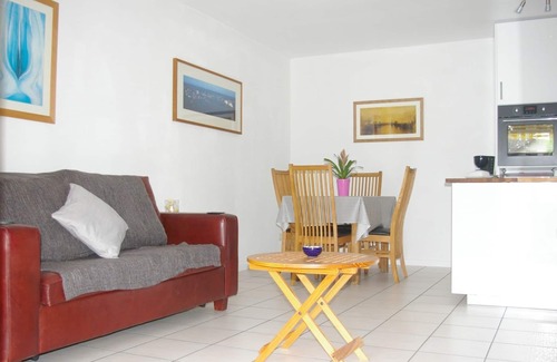 Saint-Jorioz Apartment | T3. 2 Bed Apart Private Garden, 200m to beach. super fast wifi. cheap bikes