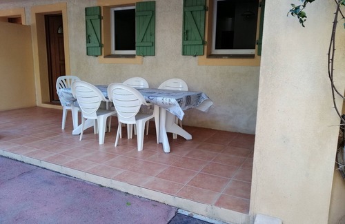 L'Ile-Rousse Apartment | T3 2 steps from the beach and 150m from the town center