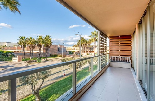 Vale de Parra Apartment | T3 Beira-Mar nos Salgados c/Piscina by LovelyStay