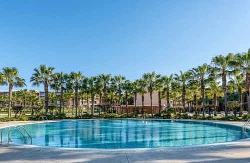 Vale de Parra Apartment | T3 Beira-Mar nos Salgados c/Piscina by LovelyStay