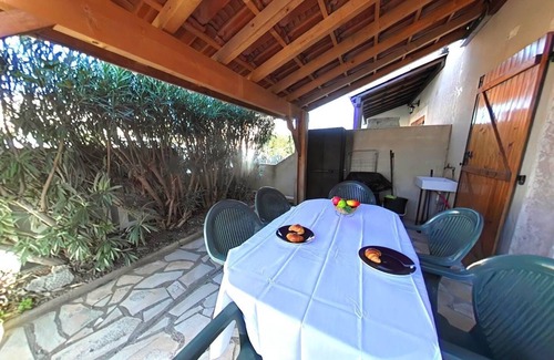 Saint-Pierre-la-Mer House | T3 detached house with large terrace and residence with swimming pool and tennis court