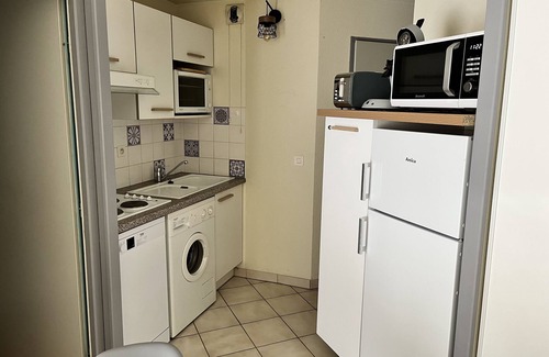 Luz-Saint-Sauveur Apartment | T3 historic center Luz + private parking