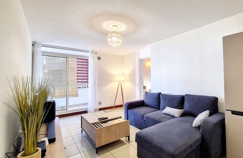 Sainte-Clotilde Centre Apartment | T3 – Kheyl Home* - 47 m² - Ste-Clotilde