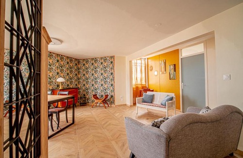 Saint-Denis Apartment | T3 - L' Anaxa - 65m² - champ fleuri, 2 chambres.