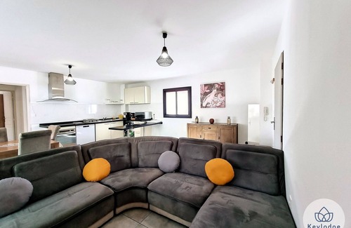 Saint-Denis Apartment | T3 – Le Waikiki – Close to center of Saint-Denis