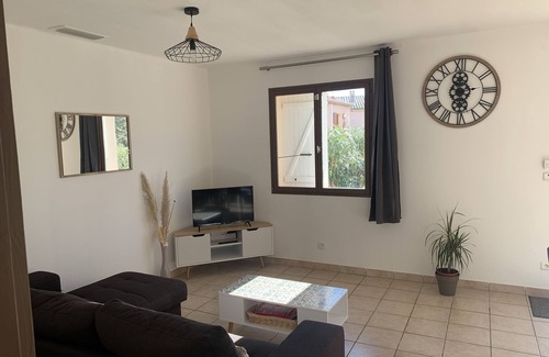 Le Boulou House | T3 Maison de Vacances Climatisée Pour Famille et Curistes