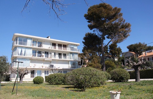 Carry-le-Rouet Apartment | T3 of 50 m ² and balcony of 20 m ² orientated in the south, with sight on the Mediterranean