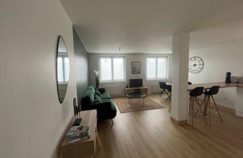 Orleans Apartment | T3 Orléans charmant avec parking centre-ville