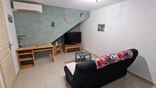 Carnoux-en-Provence Apartment | T3 rez de villa le PORT MIOU 2 chambres 6 personnes